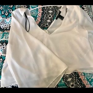 Long sleeves cropped white shirt